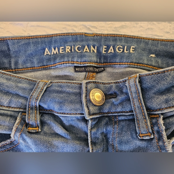 Womens American Eagle Jeans Size 4 Short Strips on Leg - Picture 5 of 13